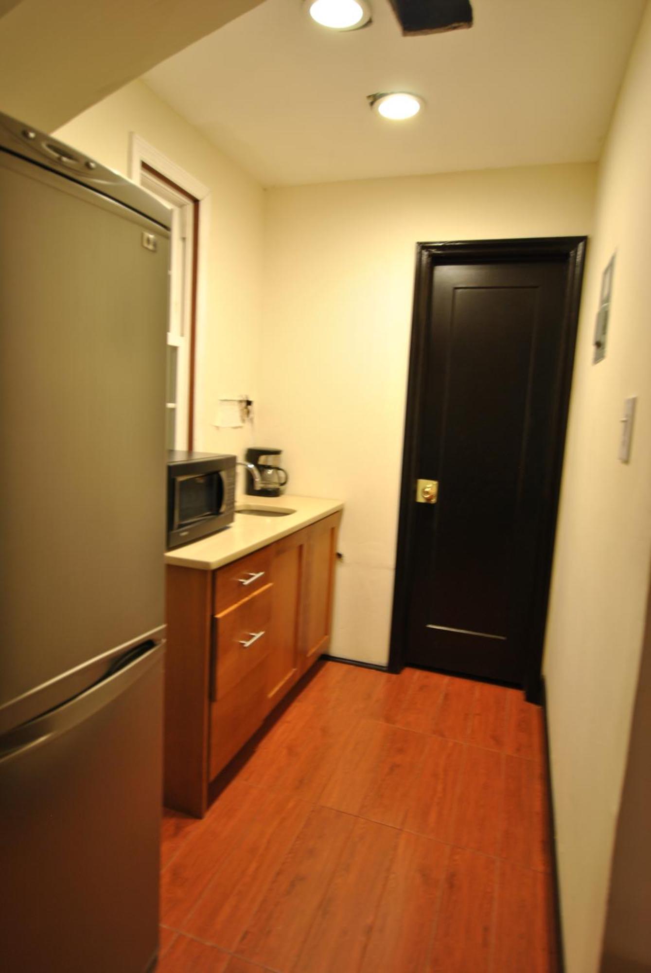 Ewr Airport Multilevel Guest House Room With 2-3 Beds Newark Luaran gambar