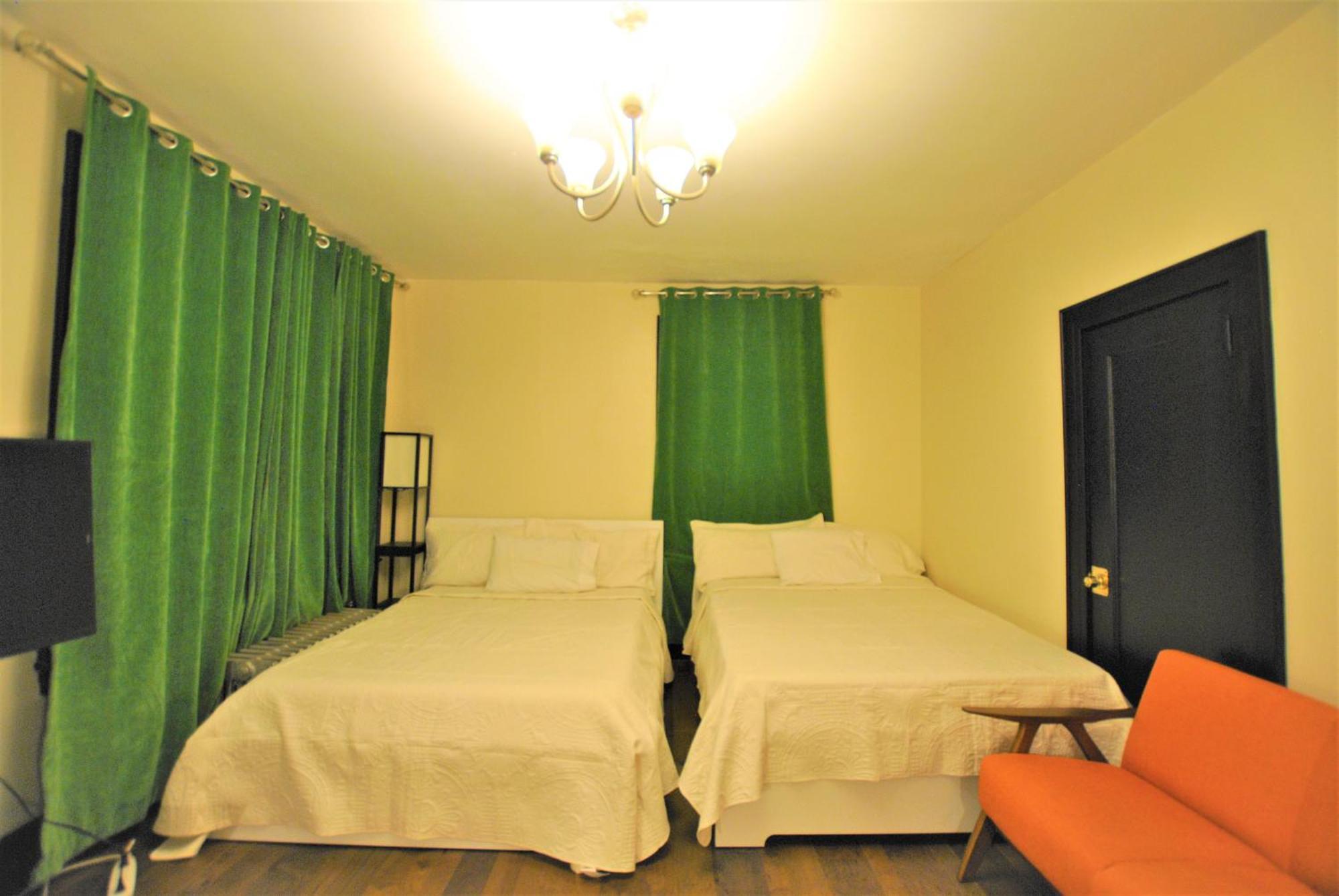Ewr Airport Multilevel Guest House Room With 2-3 Beds Newark Luaran gambar