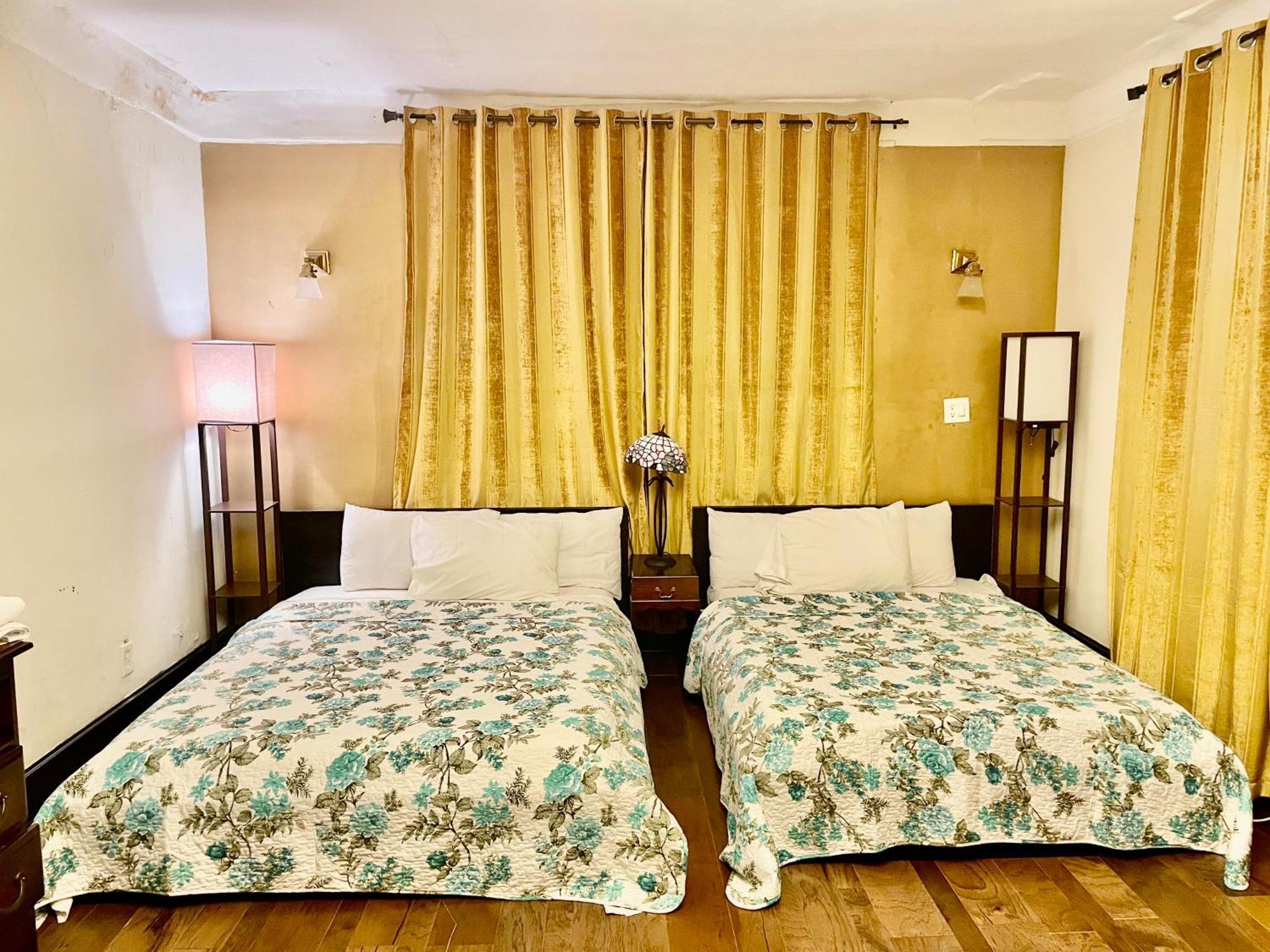 Ewr Airport Multilevel Guest House Room With 2-3 Beds Newark Luaran gambar
